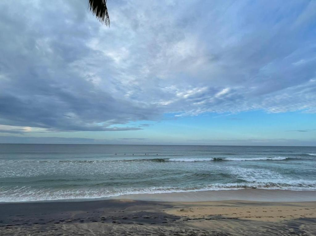 Love Birds Beach Hotel room 4