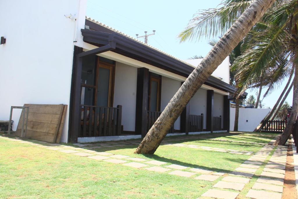 Love Birds Beach Hotel room 6