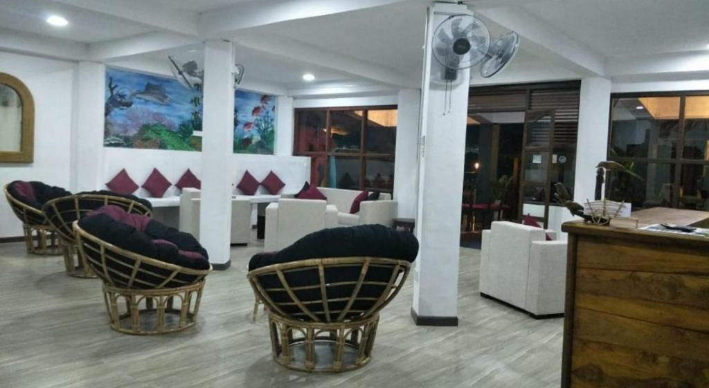 Luthmin River View room 1
