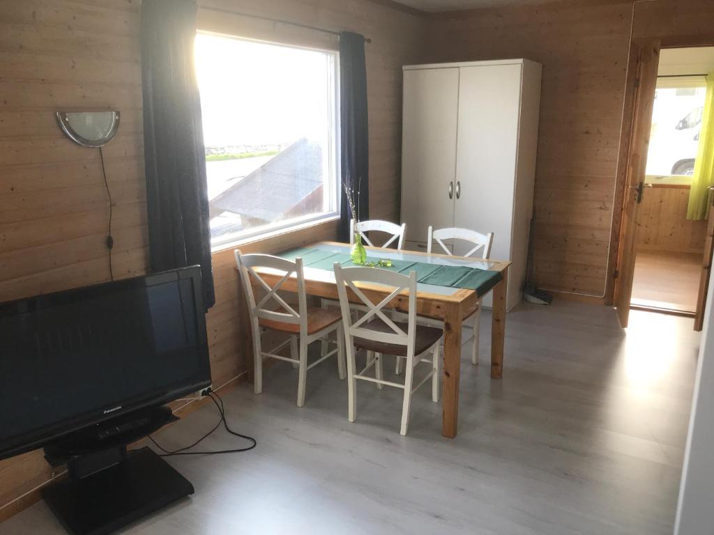 Lyngenfjord Gammelhotell room 2