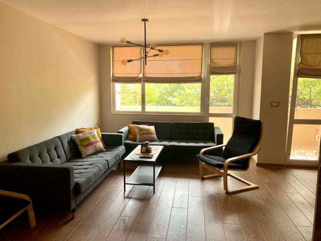 Magnolia apartment room 2