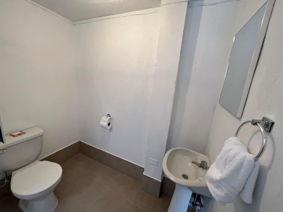 Makachi Hotel room 3