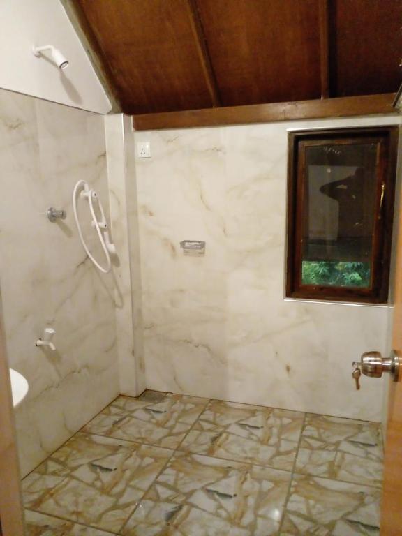 Malwathu Oya Forest Garden room 5