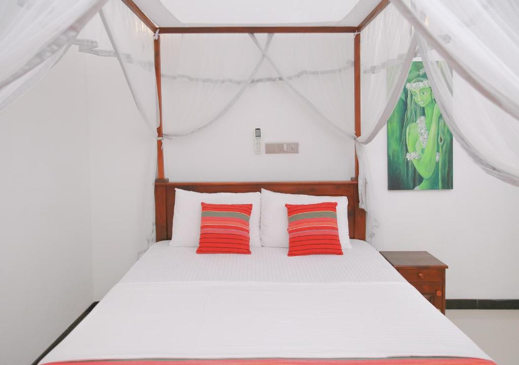 Mango House Ahangama room 1