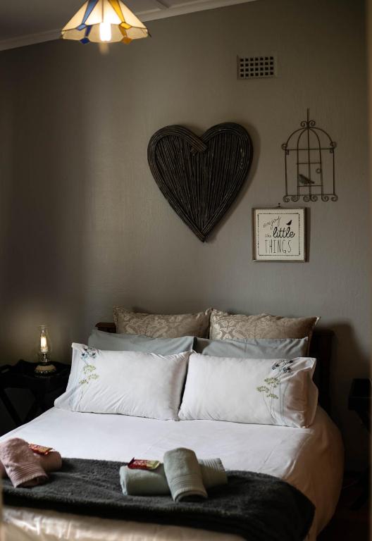 Manna Self Catering Guesthouse room 6