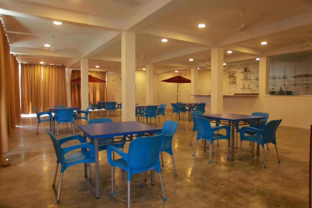 Mirissa Beach Inn room 1