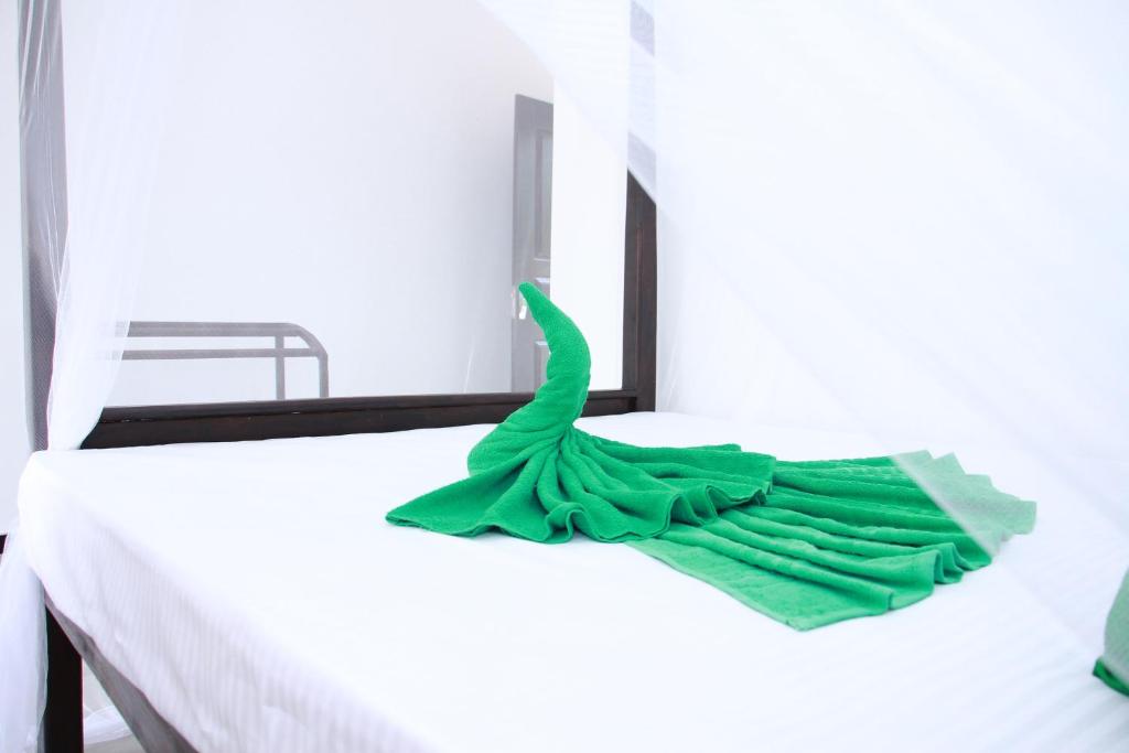 Mirissa White Plaza room 6