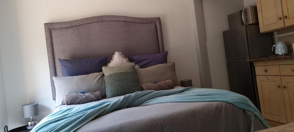 Moore Guest House room 3