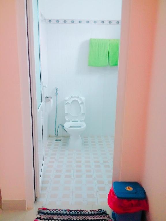Motel 529 room 2