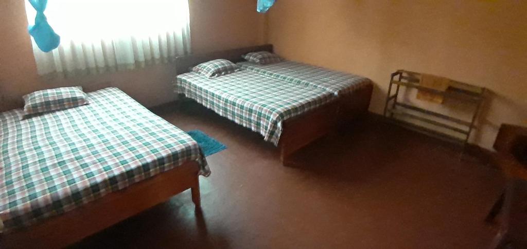 Nadeeka Hotel room 2