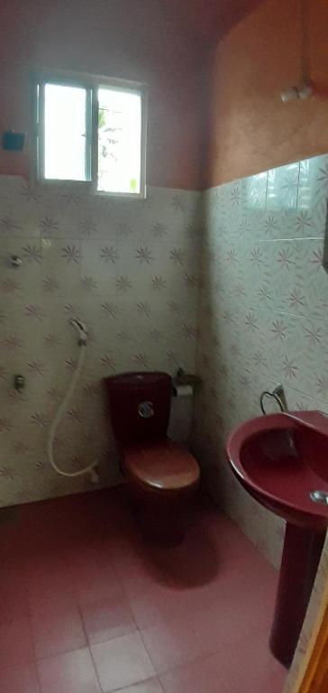 Nadeeka Hotel room 4