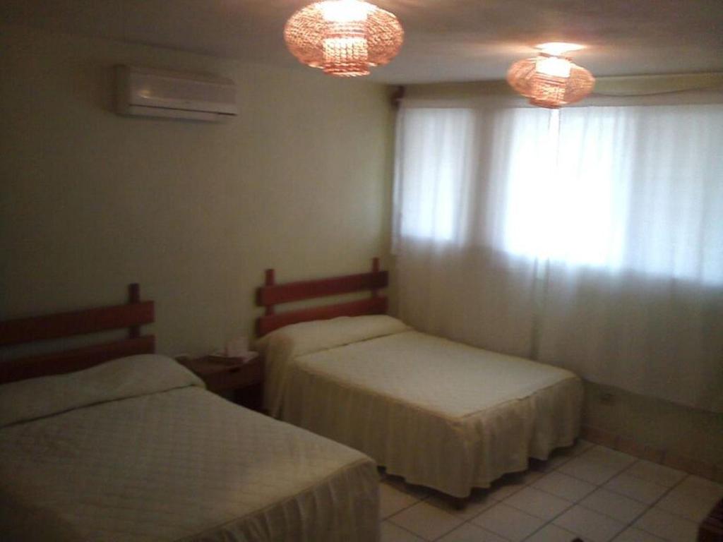 Nakum Hotel room 5
