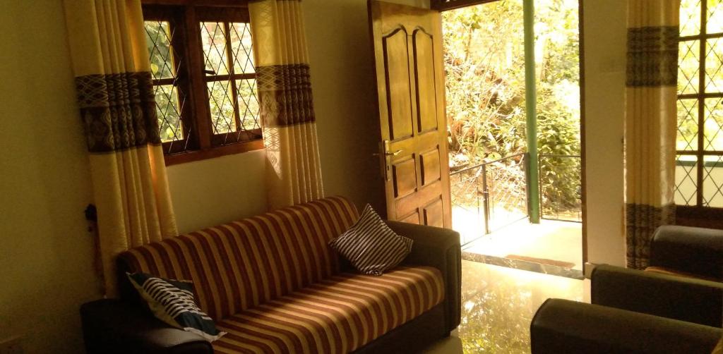 Namastay Cottage Hunnas Falls room 2