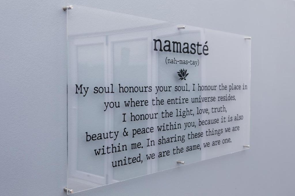 Namaste Spacious Studio Apartment room 4