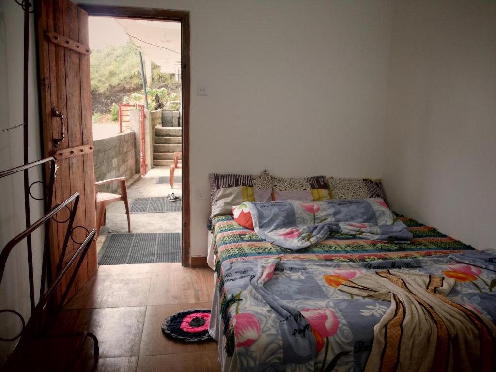 New Eagle Best Inn room 1