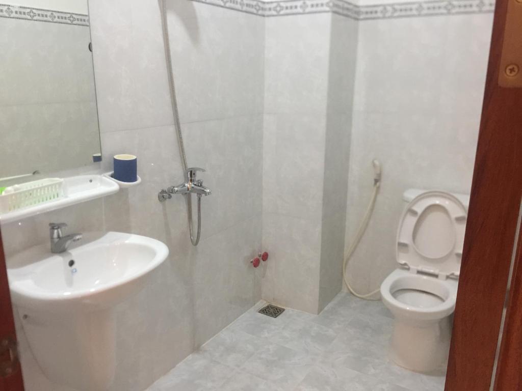 Nhà Nghỉ Linh Quân room 6