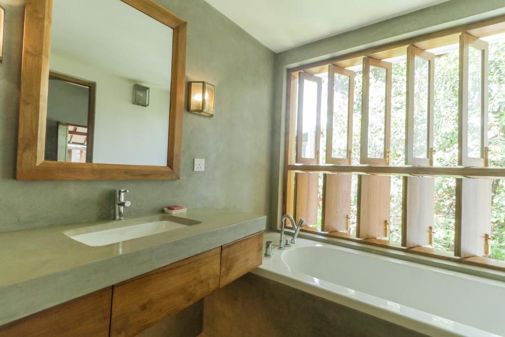 Niketh Villa Kandy room 4