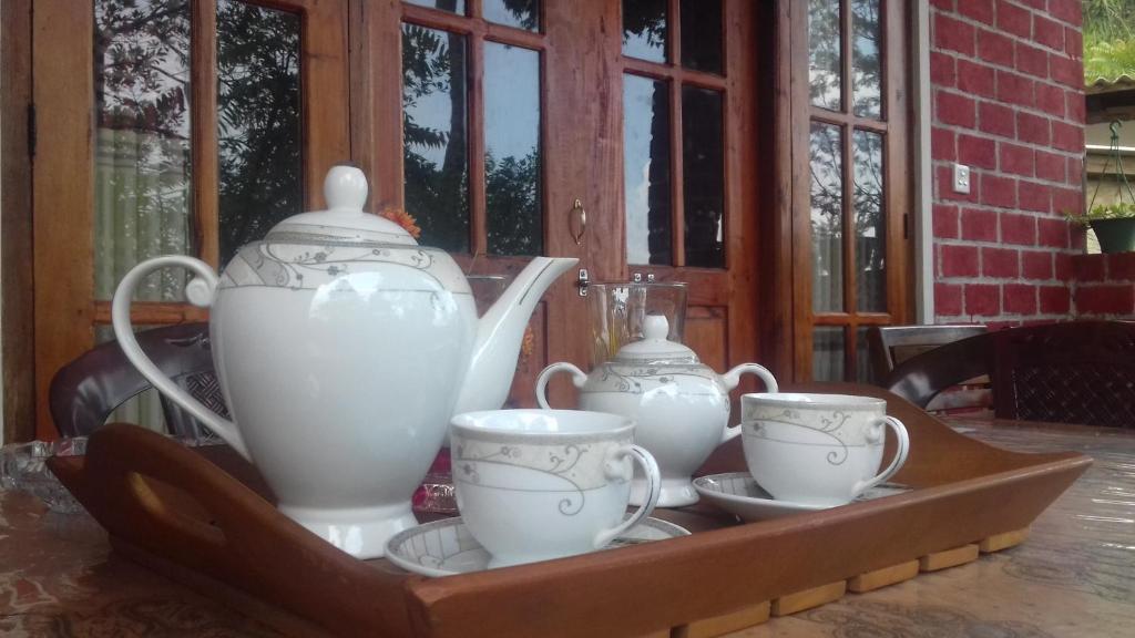 Opal Cottage room 5