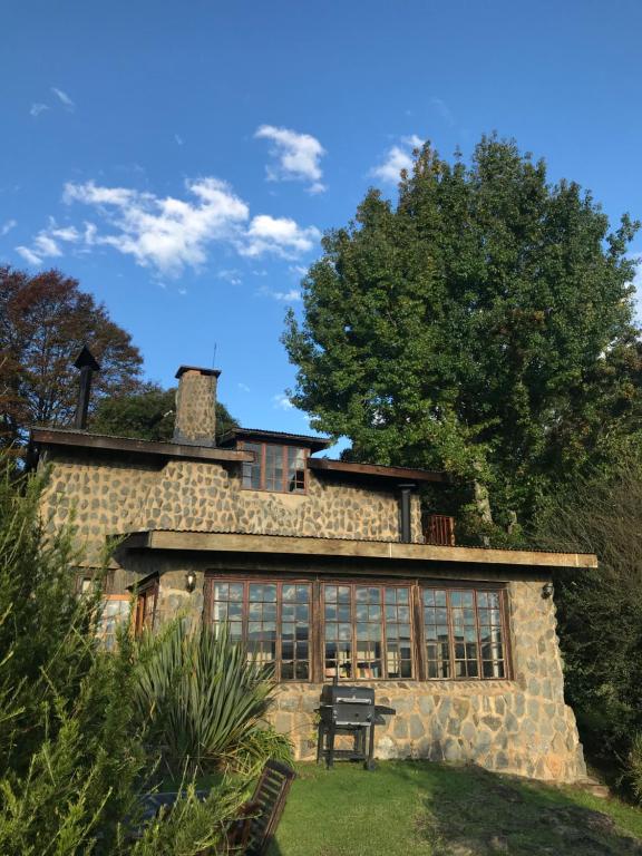 Over The Edge Cottage room 4