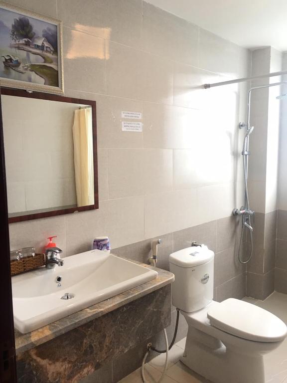 Ozon Hotel room 3