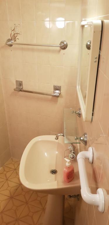 Pafias Afroditis House room 6