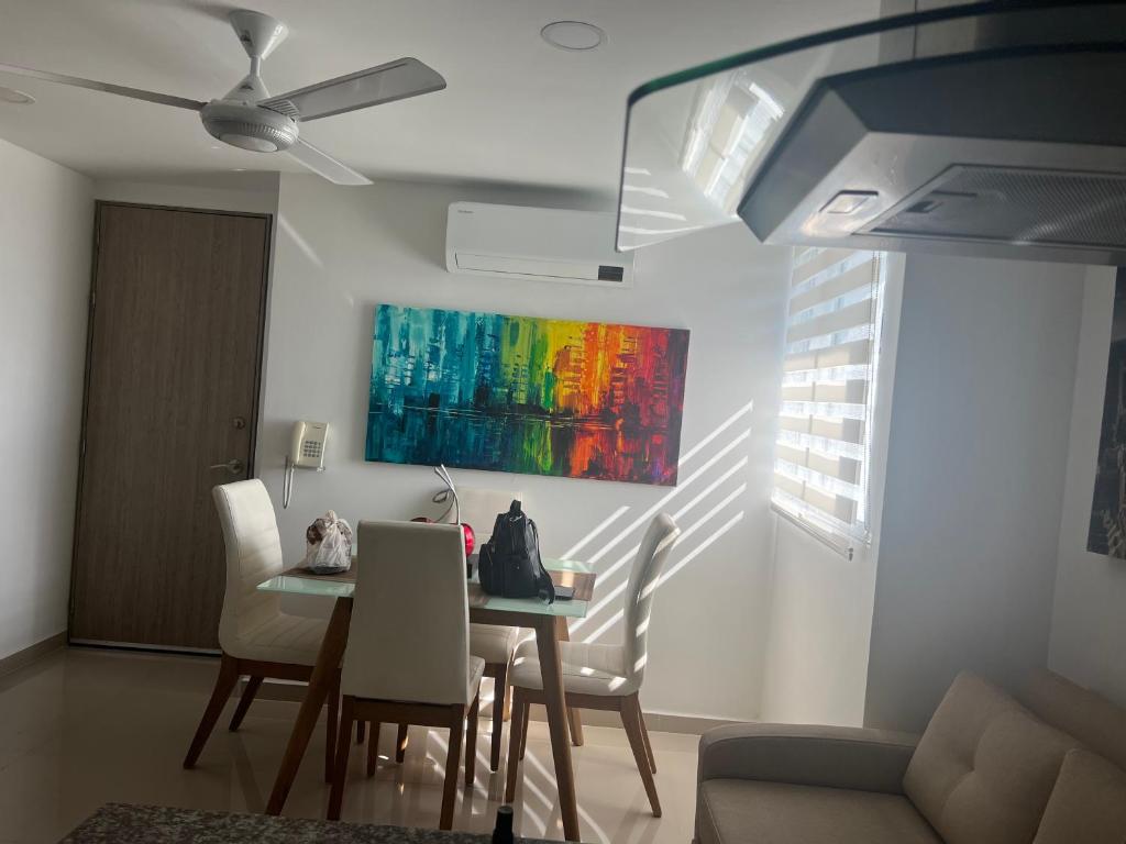 Park 83 room 6