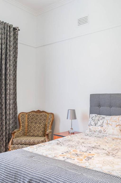 Parthenon Mansion room 3