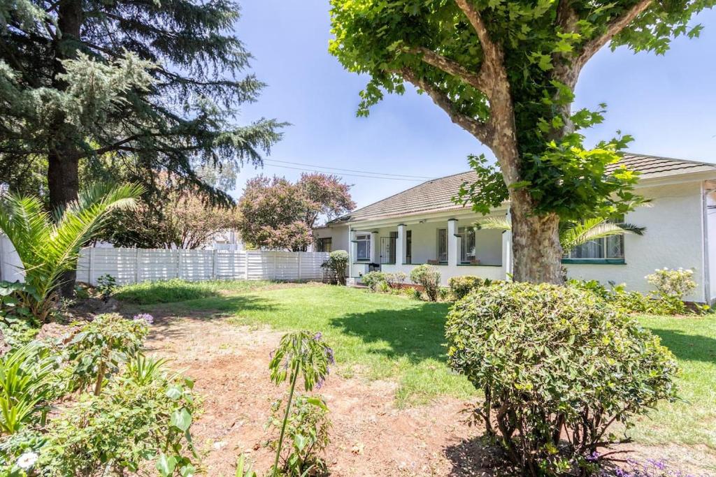 Parthenon Mansion room 5