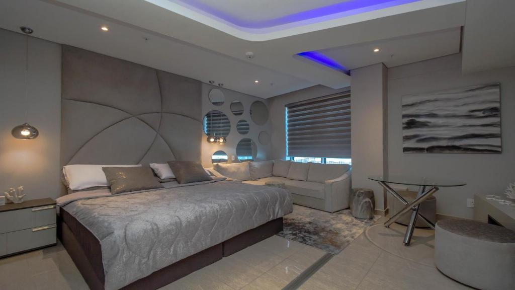 Pearls Lux room 3