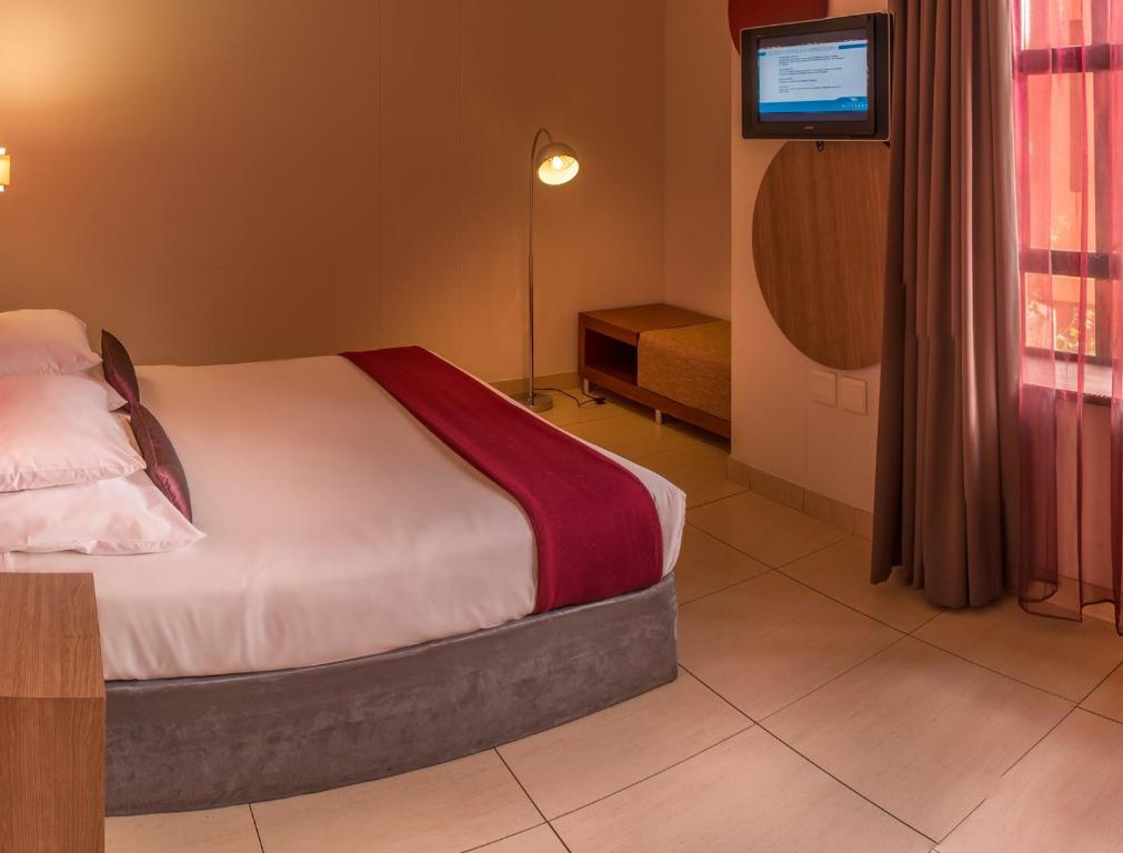 Peermont Metcourt at Rio room 1