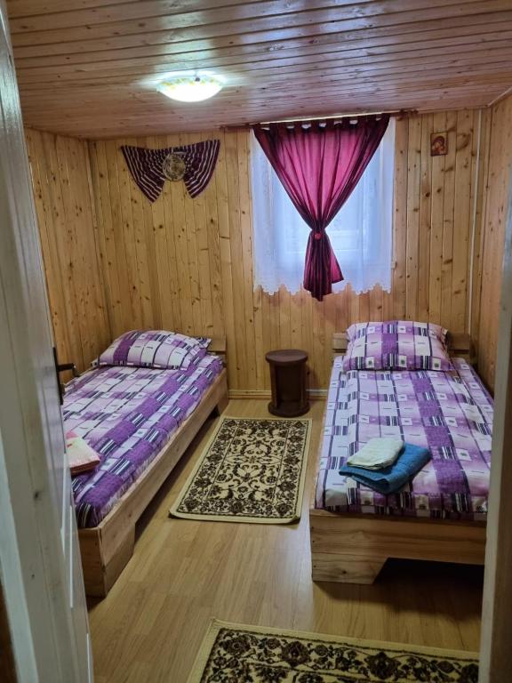 Pensiunea Amalia room 3