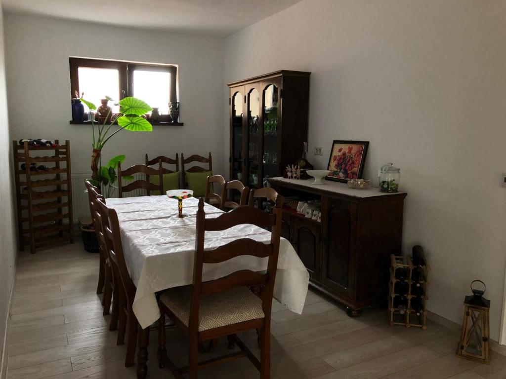 Pensiunea Agroturistică Costiana room 6
