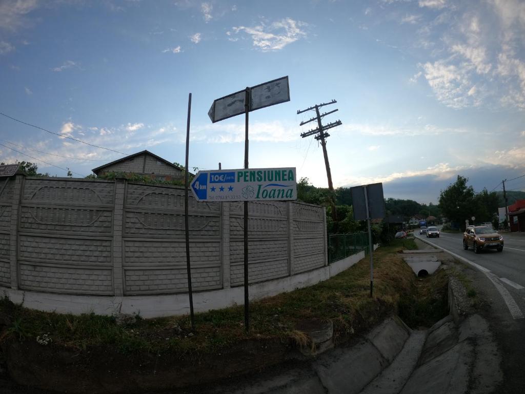 Pensiunea Ioana room 2