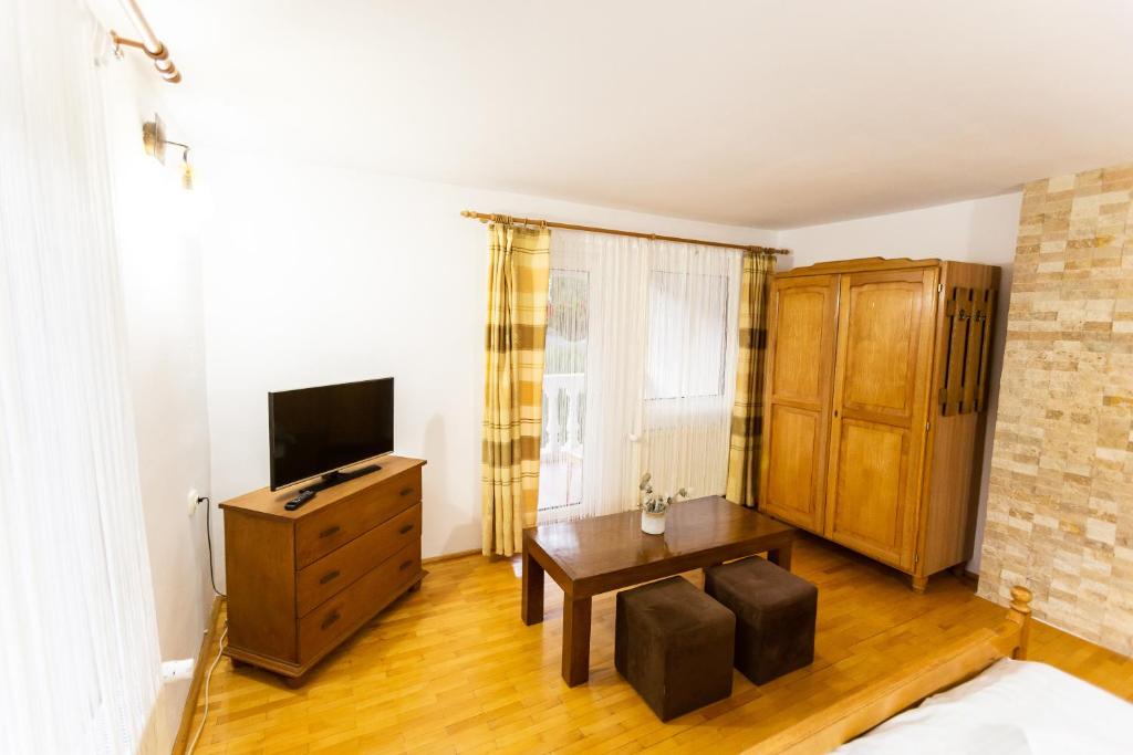 Pensiunea Ionela room 4