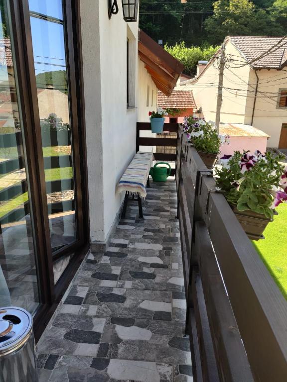 Pensiunea La Turcu room 5