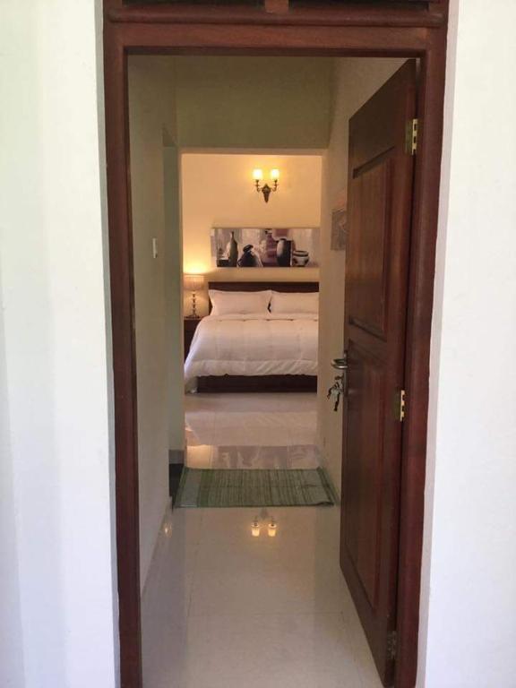 Philanka Jinapala Suites room 6
