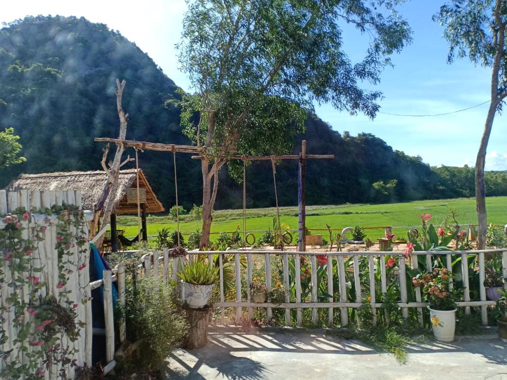 Phong Nha Rice Field Homestay room 2