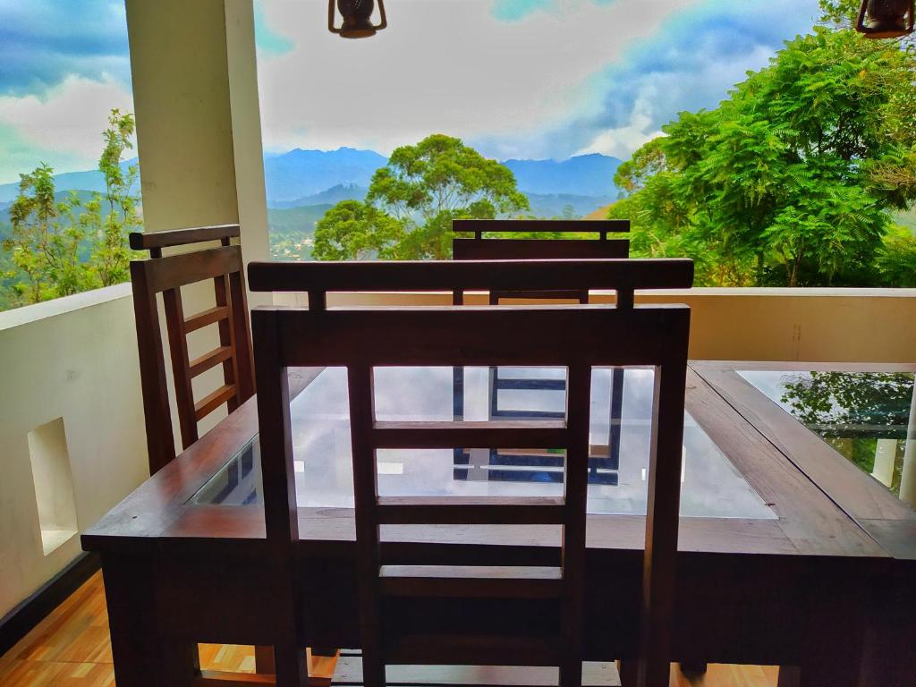Pleasant View Ella room 6