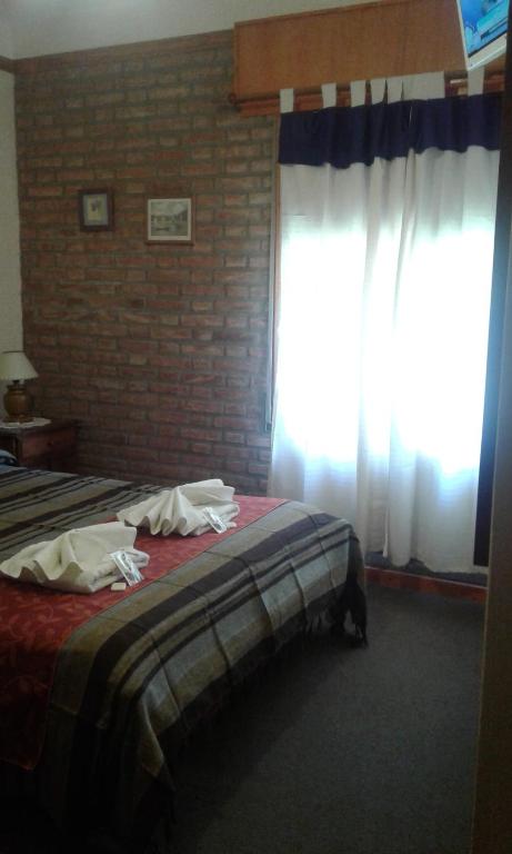 Principado Sierras Hotel room 2