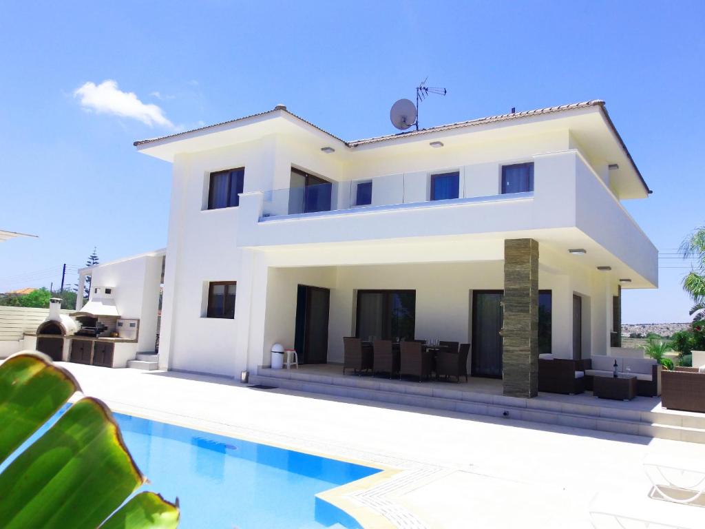 Protaras Villa Demetra room 3