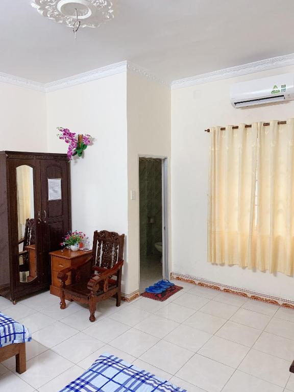 Quang Diep Motel room 1