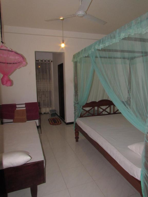 Rainbow Guest House room 4