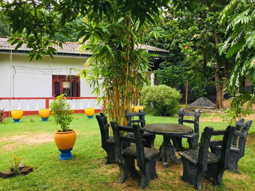 Rathnapriya Safari Guest Galoya room 6