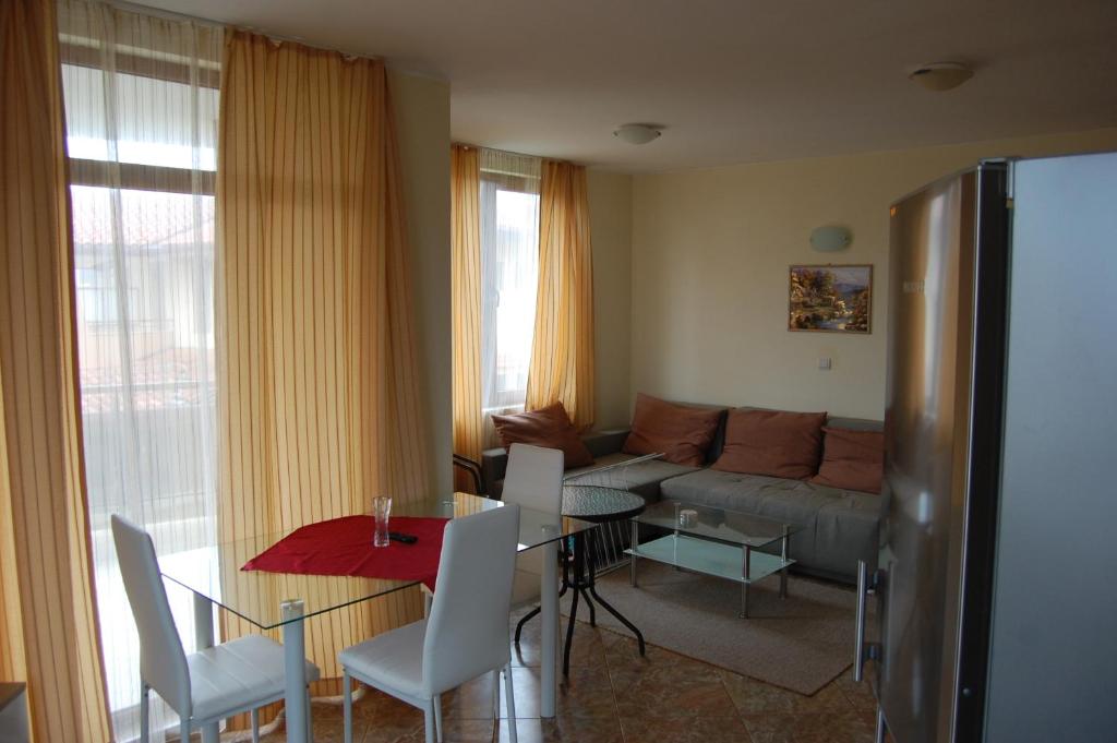 Renta BG Apartments room 3