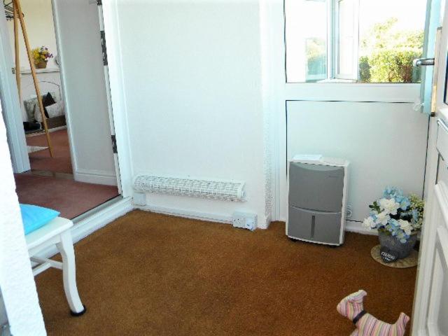 Rhoslan room 2