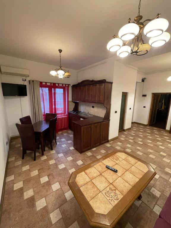 Ricky Apartment room 1