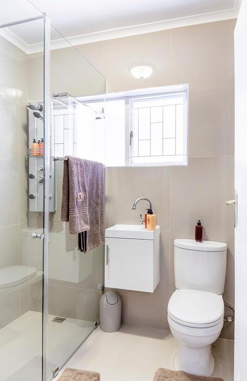 Ridgeworth Cottage room 5