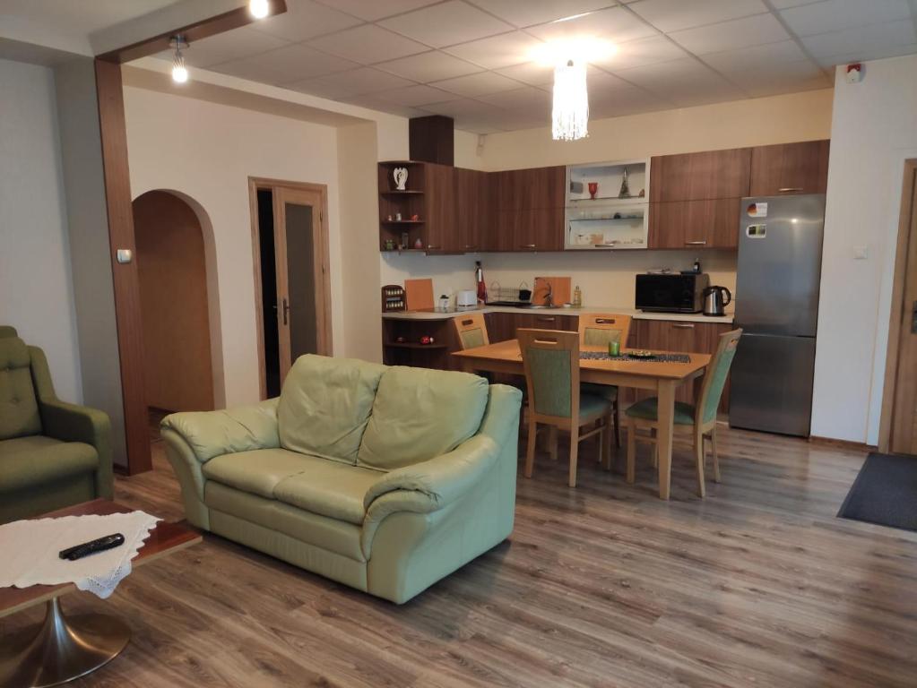 RIGA Street Apartments 54 room 4