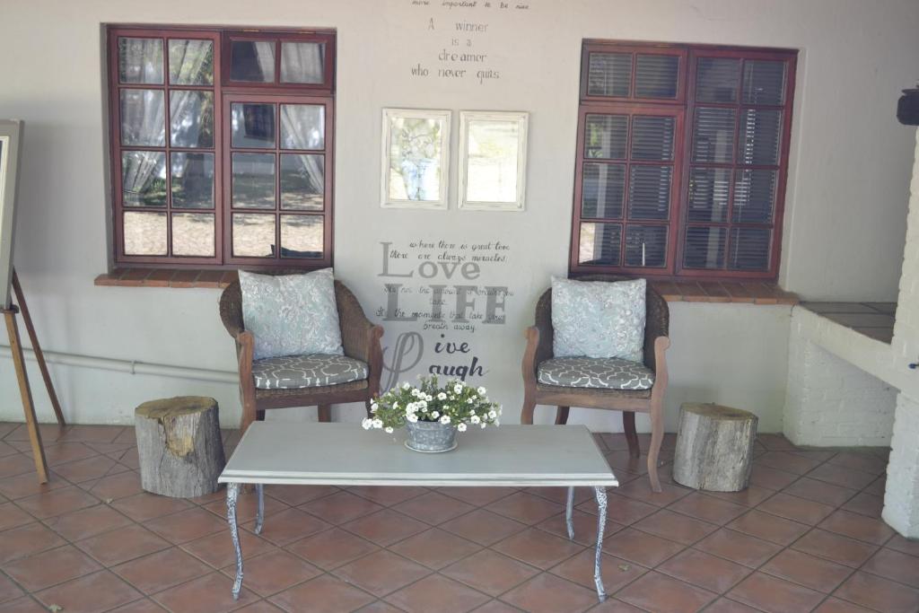 Rooiheuwel Cottage room 5