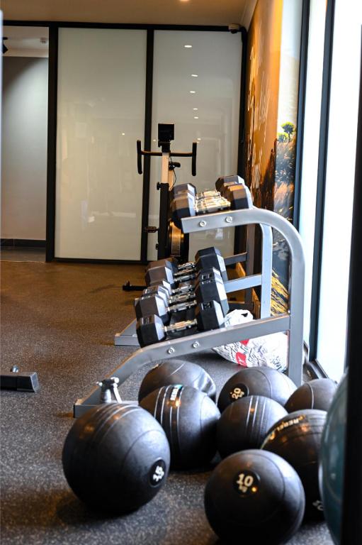 Rose Gold @The Winchester room 3